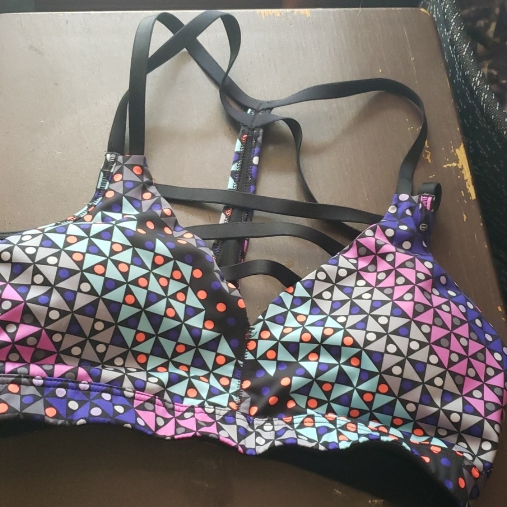 VS sports bra